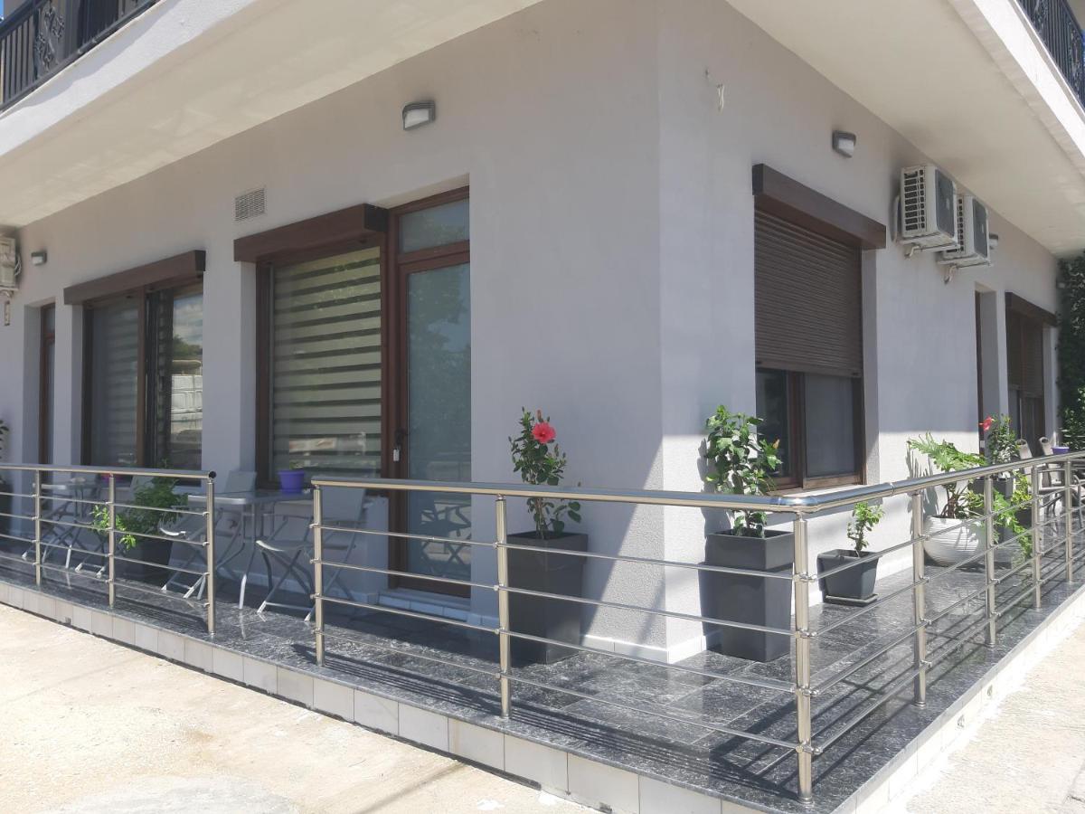 Soula'S Sunshine Green Apartment Nea Karvali Esterno foto