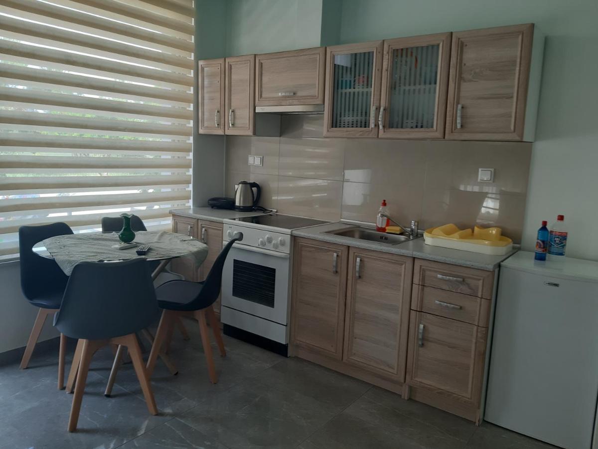 Soula'S Sunshine Green Apartment Nea Karvali Esterno foto