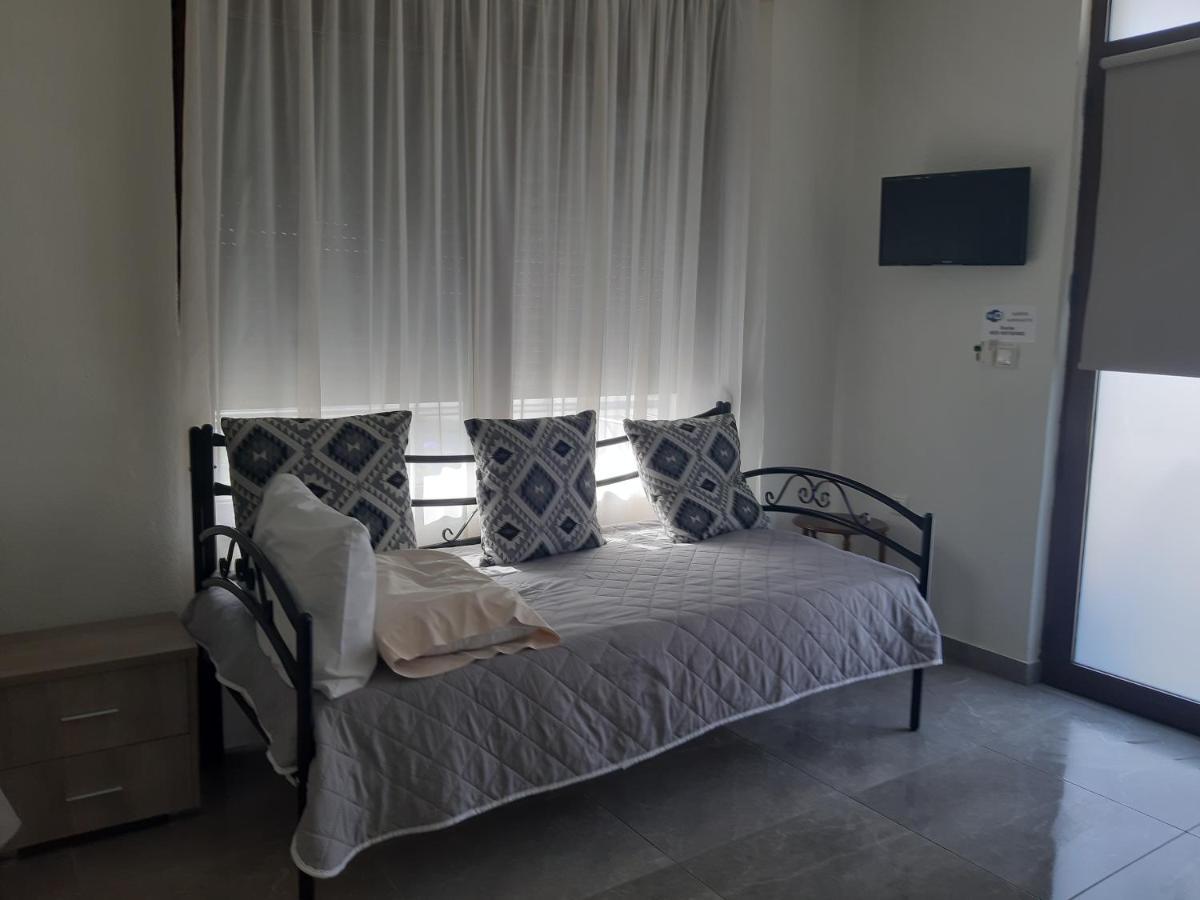 Soula'S Sunshine Green Apartment Nea Karvali Esterno foto